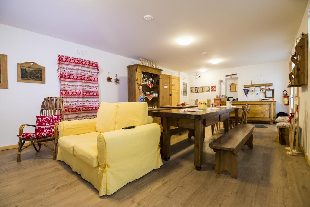 Olimpic Hostel Скильпарио Экстерьер фото