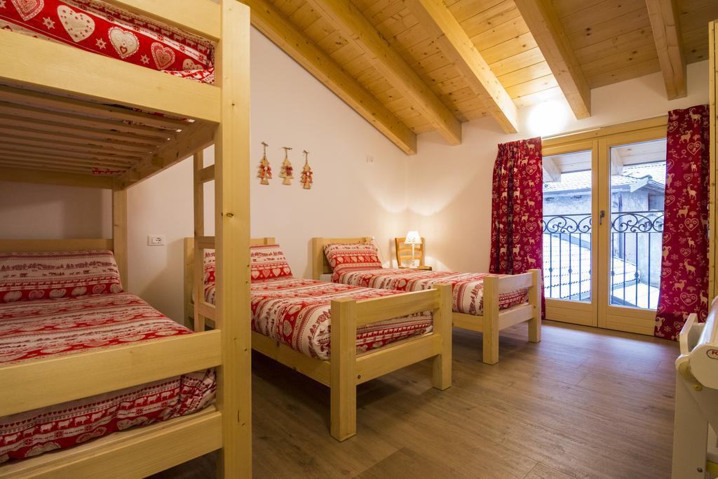 Olimpic Hostel Скильпарио Экстерьер фото